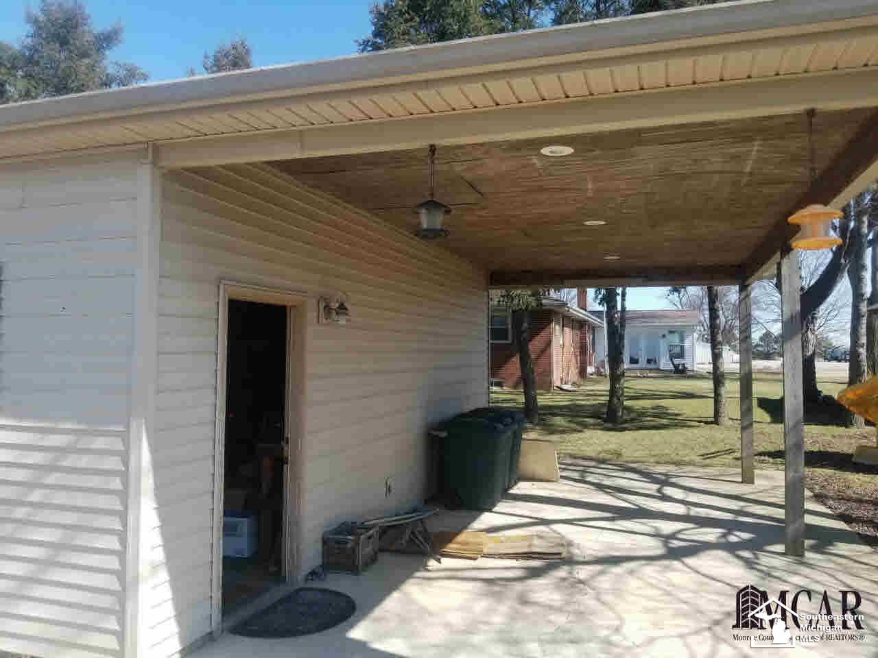 1575 East Dean Road Erie, MI 48133 - Photo 5 of 16 Carport