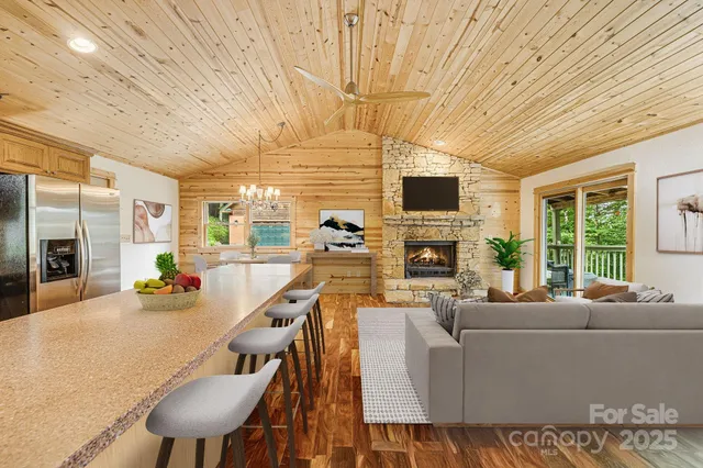 $460,000 | 73 Oak Ridge Court, Unit 698 & 699, Mars Hill, NC 28754