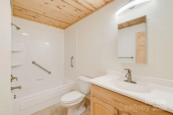 $460,000 | 73 Oak Ridge Court, Unit 698 & 699, Mars Hill, NC 28754