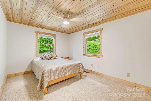 $460,000 | 73 Oak Ridge Court, Unit 698 & 699, Mars Hill, NC 28754