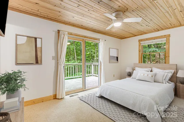 $460,000 | 73 Oak Ridge Court, Unit 698 & 699, Mars Hill, NC 28754