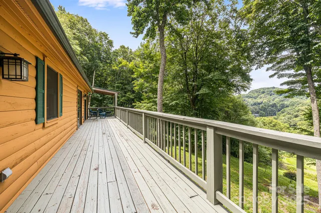 $460,000 | 73 Oak Ridge Court, Unit 698 & 699, Mars Hill, NC 28754