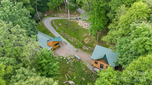 $460,000 | 73 Oak Ridge Court, Unit 698 & 699, Mars Hill, NC 28754