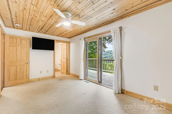 $460,000 | 73 Oak Ridge Court, Unit 698 & 699, Mars Hill, NC 28754