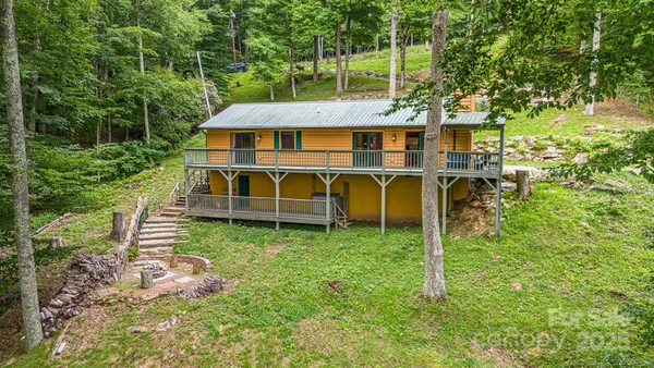 $460,000 | 73 Oak Ridge Court, Unit 698 & 699, Mars Hill, NC 28754