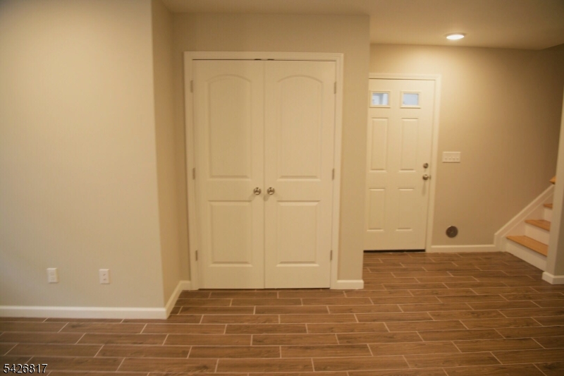 28 Davis Street Harrison, NJ 07029 - Photo 10 of 23