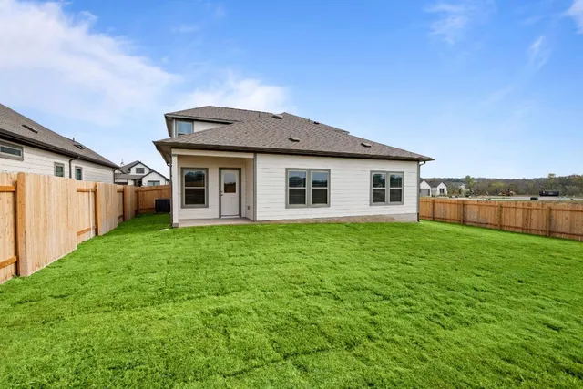 $349,000 | 130 Ayres Horn, Cedar Creek, TX 78612