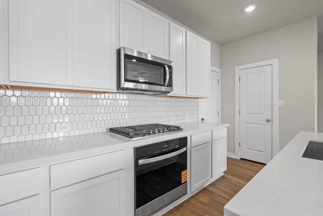 $349,000 | 130 Ayres Horn, Cedar Creek, TX 78612