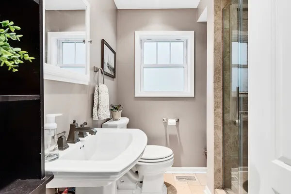 $475,000 | 203 South Hudson Street, Westmont, IL 60559