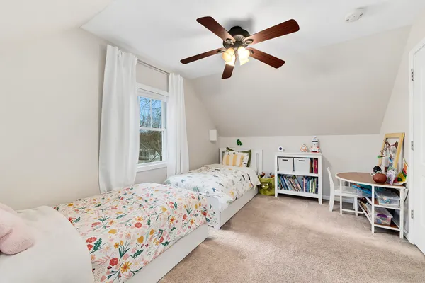 $475,000 | 203 South Hudson Street, Westmont, IL 60559
