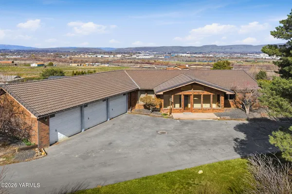 $544,000 | 3409 Goodman Road, Yakima, WA 98903