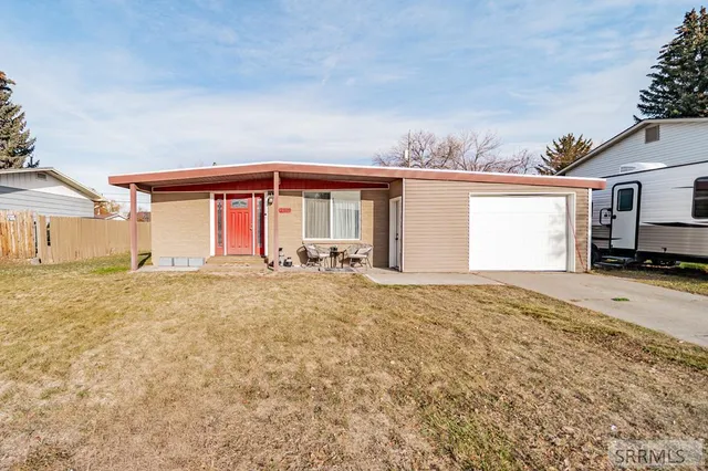 $305,000 | 2109 John Adams Parkway, Idaho Falls, ID 83401