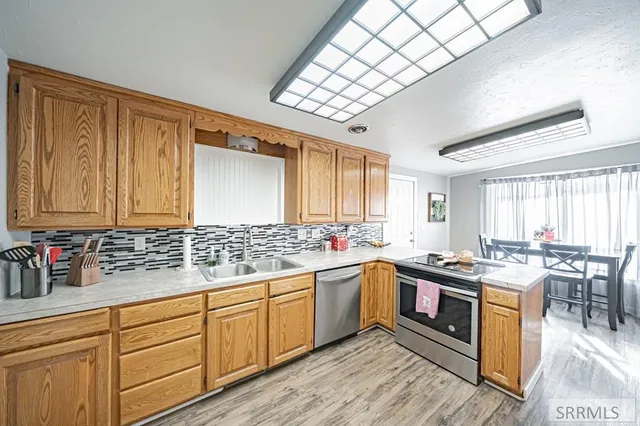 $305,000 | 2109 John Adams Parkway, Idaho Falls, ID 83401