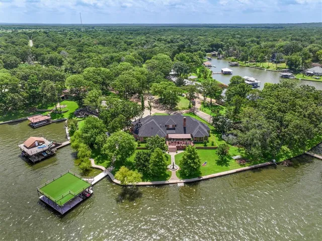 $1,950,000 | 106 Lynne Circle, Mabank, TX 75156