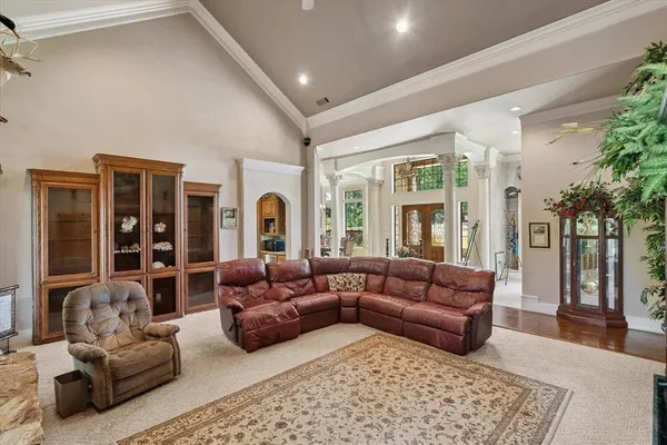 $1,950,000 | 106 Lynne Circle, Mabank, TX 75156