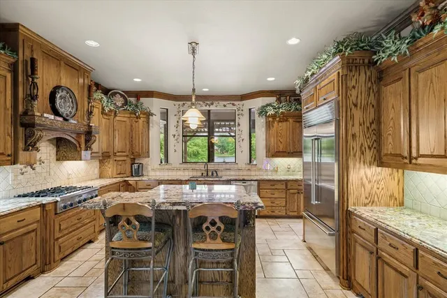 $1,950,000 | 106 Lynne Circle, Mabank, TX 75156