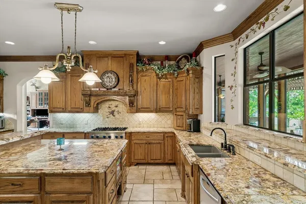 $1,950,000 | 106 Lynne Circle, Mabank, TX 75156