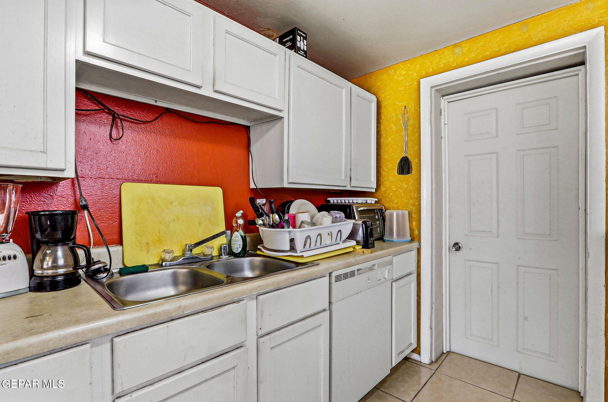 501 South 8th Street Anthony, TX 79821 - Photo 11 of 37 a room with stainless steel appliances granite countertop a sink and a cabinets