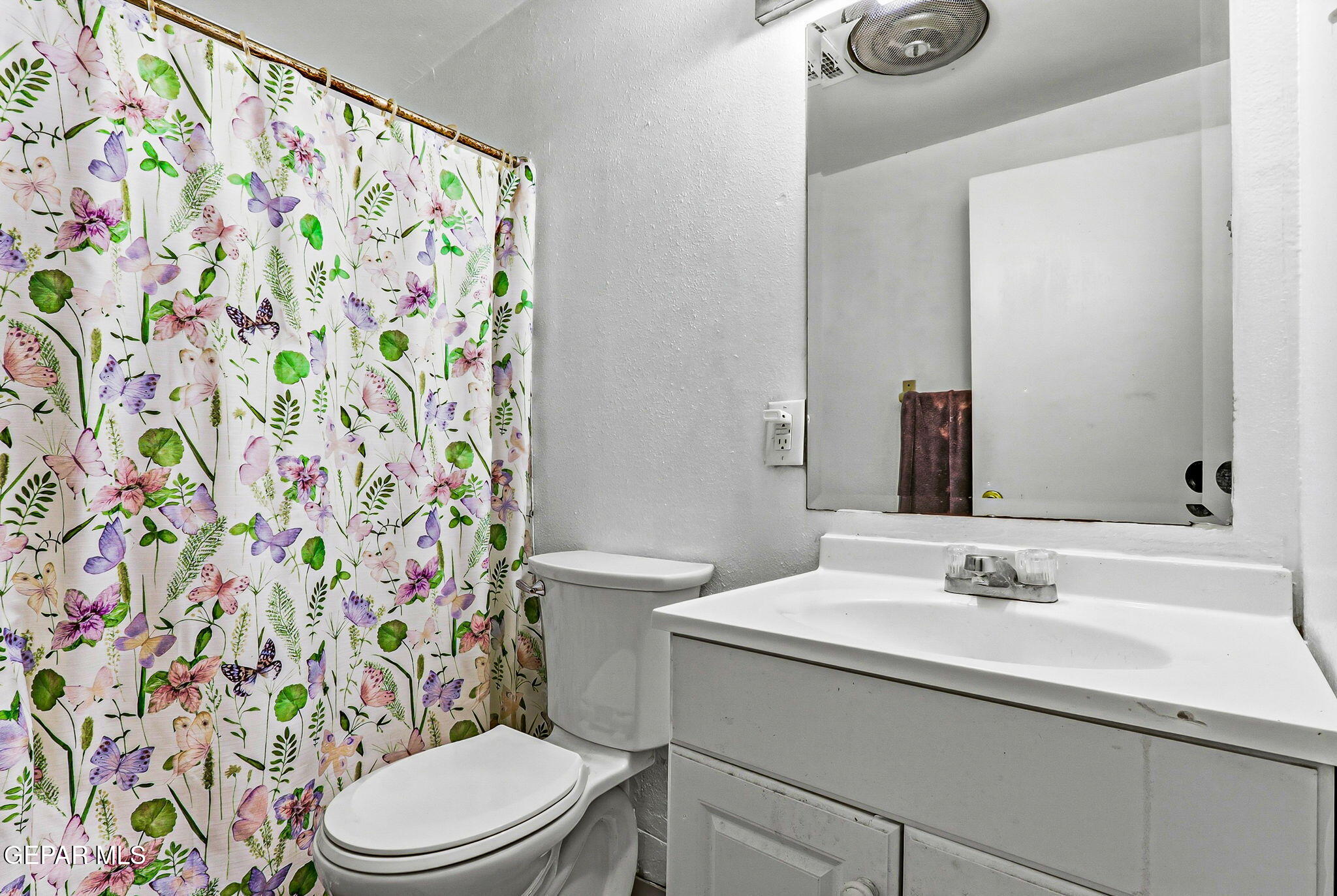 501 South 8th Street Anthony, TX 79821 - Photo 24 of 37 a bathroom with a sink toilet and shower