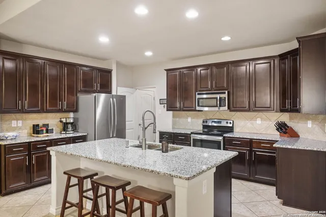 $2,295 | 433 Cactus Flower, Cibolo, TX 78108