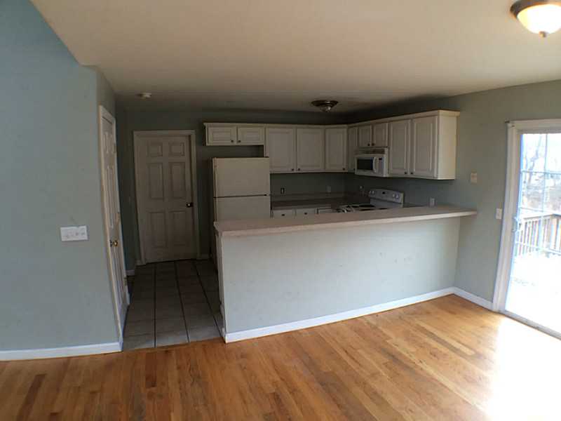 45 Batterson Avenue Westerly, RI 02891 - Photo 6 of 15 Kitchen.