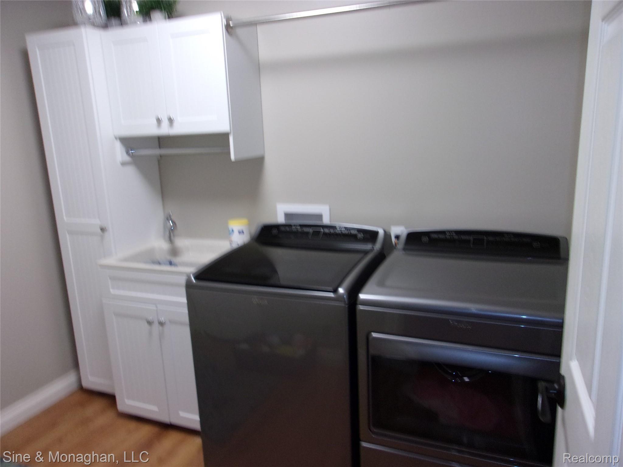 9563 Amy Road Algonac, MI 48001 - Photo 26 of 30 100_0483.JPG