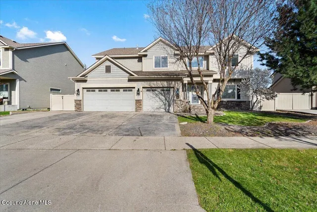 $750,000 | 8747 Salmonberry, Hayden, ID 83835