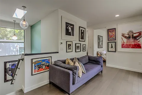 $875,000 | 104 West 45th Street, Austin, TX 78751