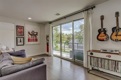 $875,000 | 104 West 45th Street, Austin, TX 78751