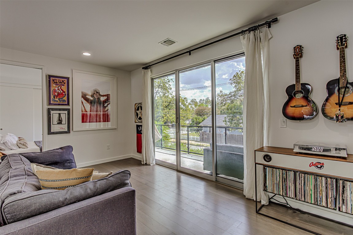 104 West 45th Street Austin, TX 78751 - Photo 16 of 39