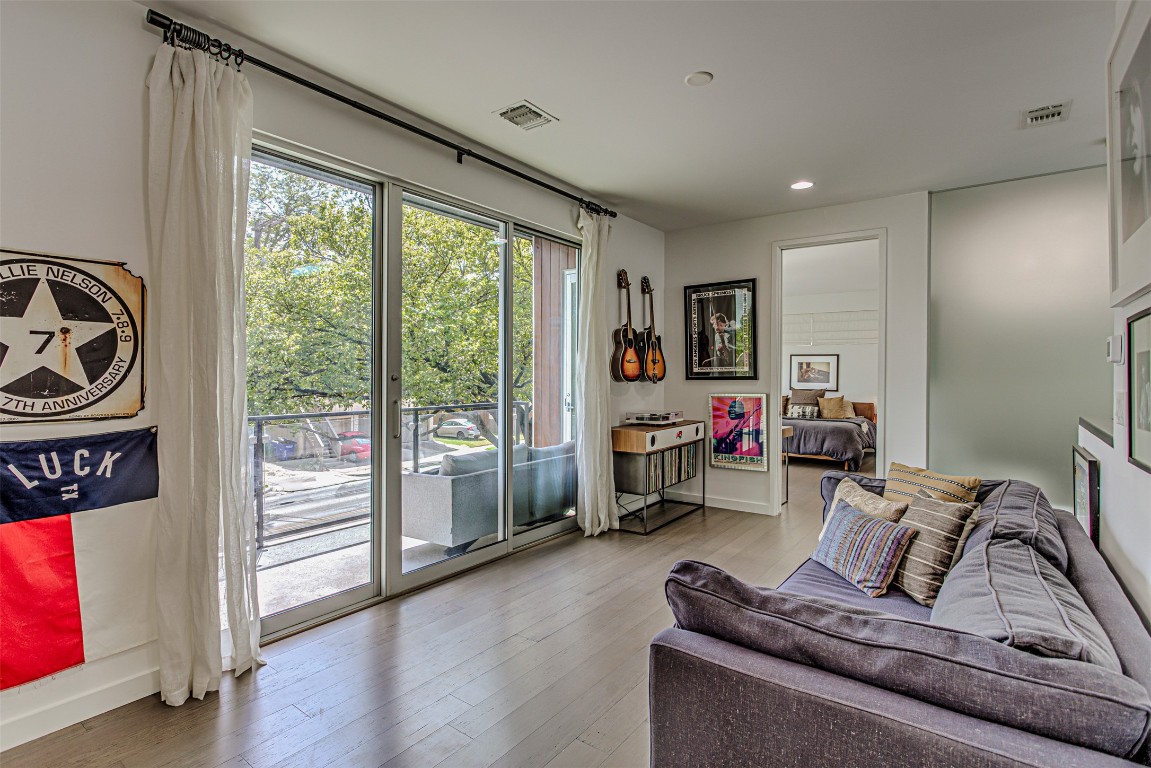 104 West 45th Street Austin, TX 78751 - Photo 19 of 39