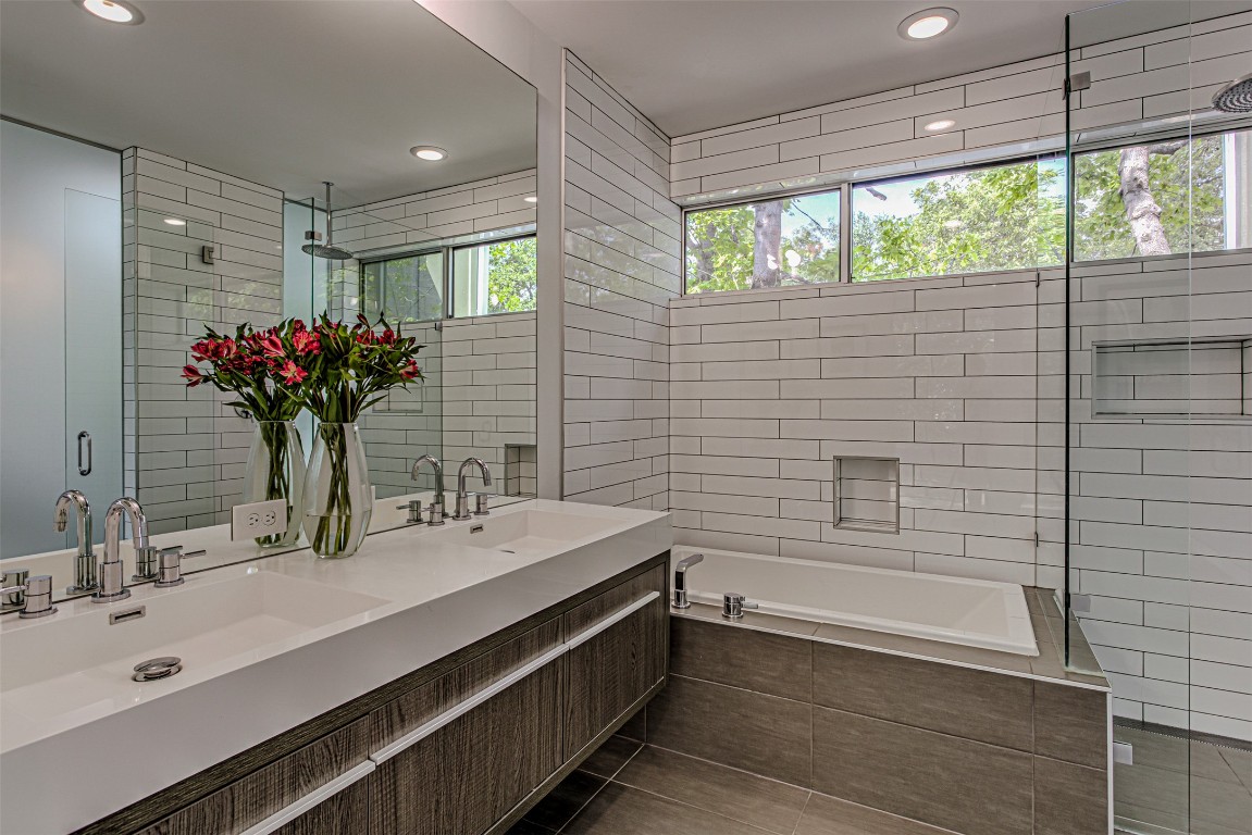 104 West 45th Street Austin, TX 78751 - Photo 24 of 39