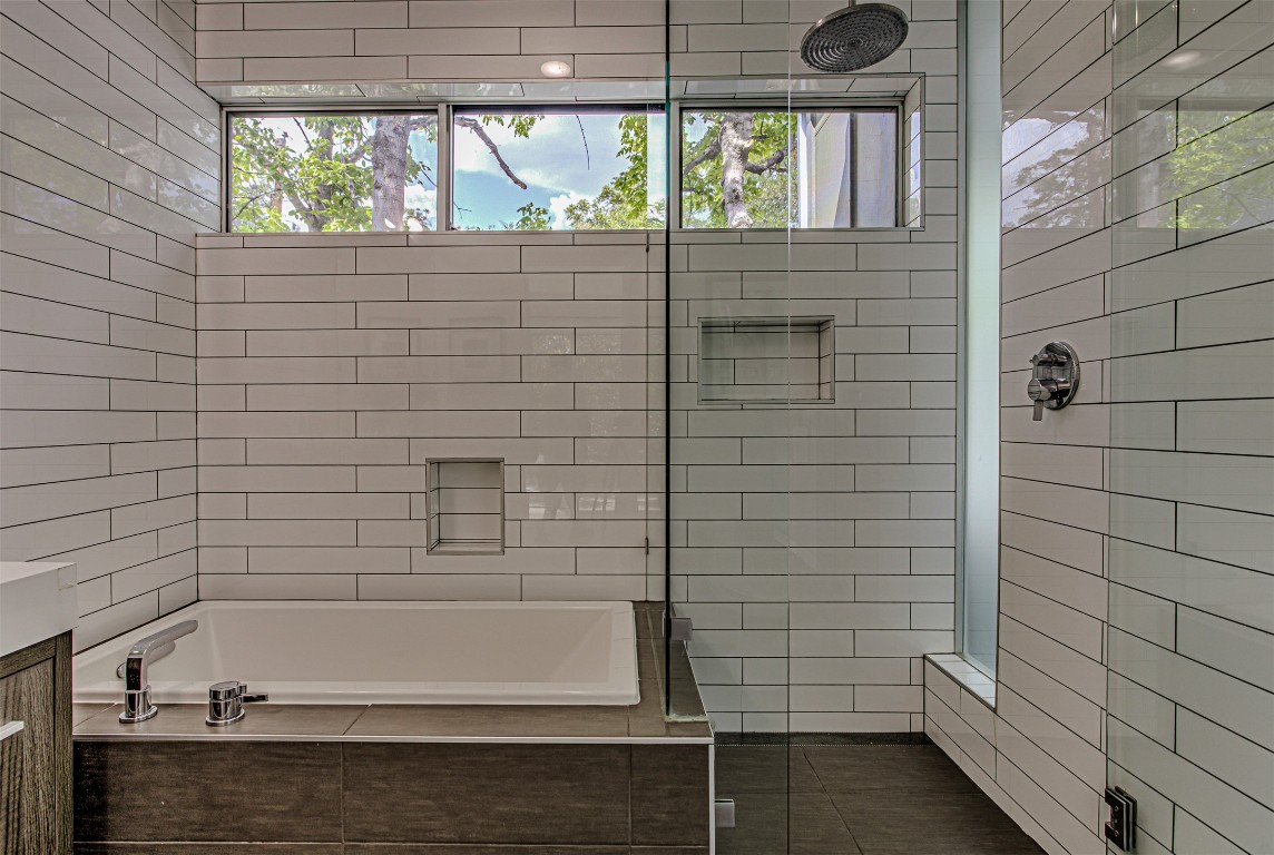 104 West 45th Street Austin, TX 78751 - Photo 25 of 39