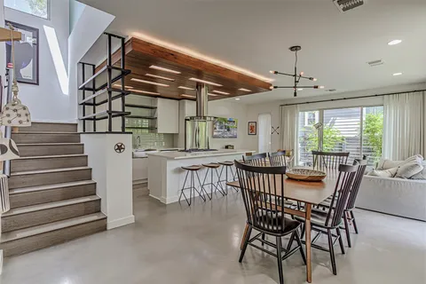 $875,000 | 104 West 45th Street, Austin, TX 78751