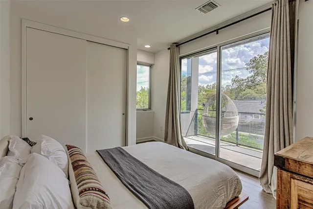 $875,000 | 104 West 45th Street, Austin, TX 78751