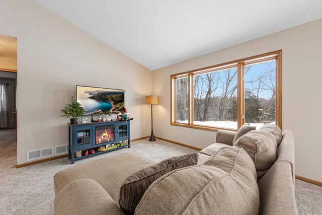 $360,000 | 613 Ash Circle, Belle Plaine, MN 56011