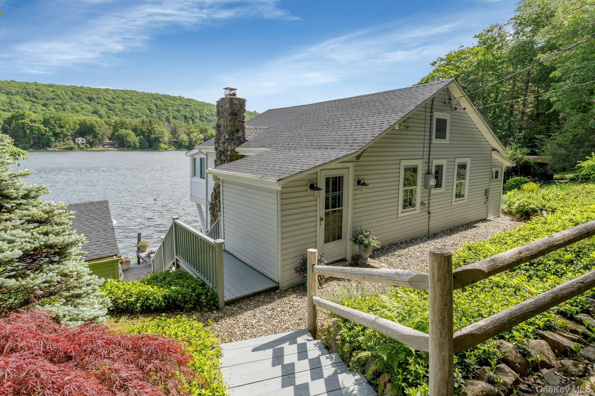37 Knapp Road South Salem, NY 10590 - Photo 4 of 41