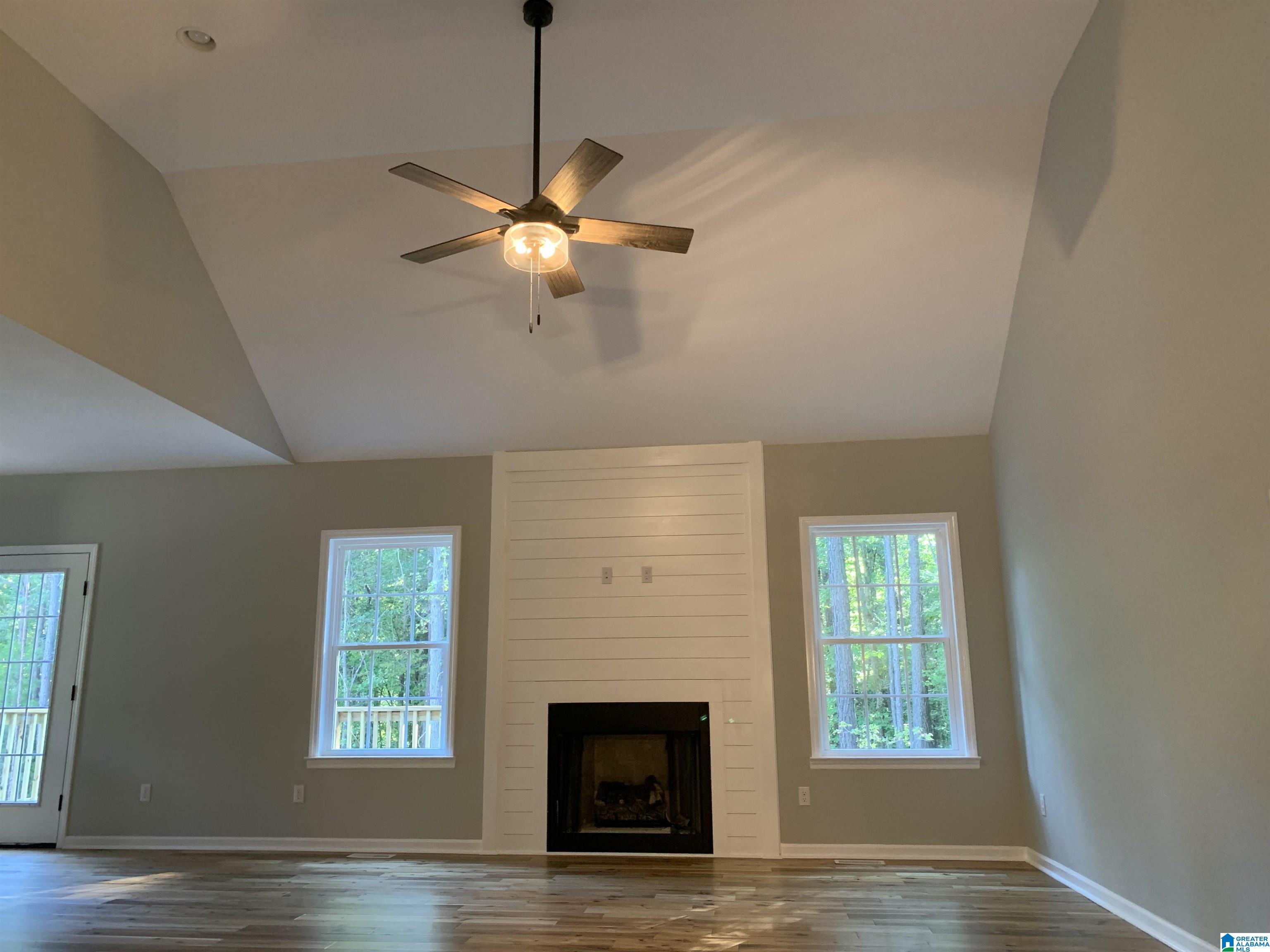 237 Country Road Warrior, AL 35180 - Photo 3 of 38 Gallery Image 3