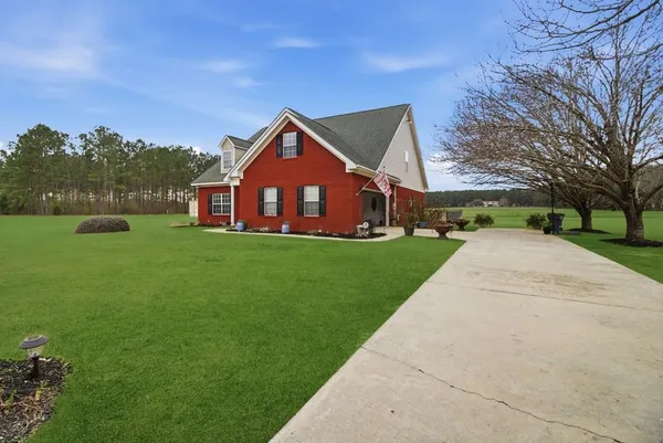 $464,000 | 781 1st Avenue, Ashford, AL 36312
