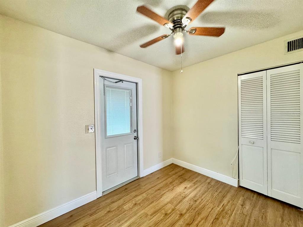 865 Trotter Road Largo, FL 33770 - Photo 10 of 20 Gallery Image 10