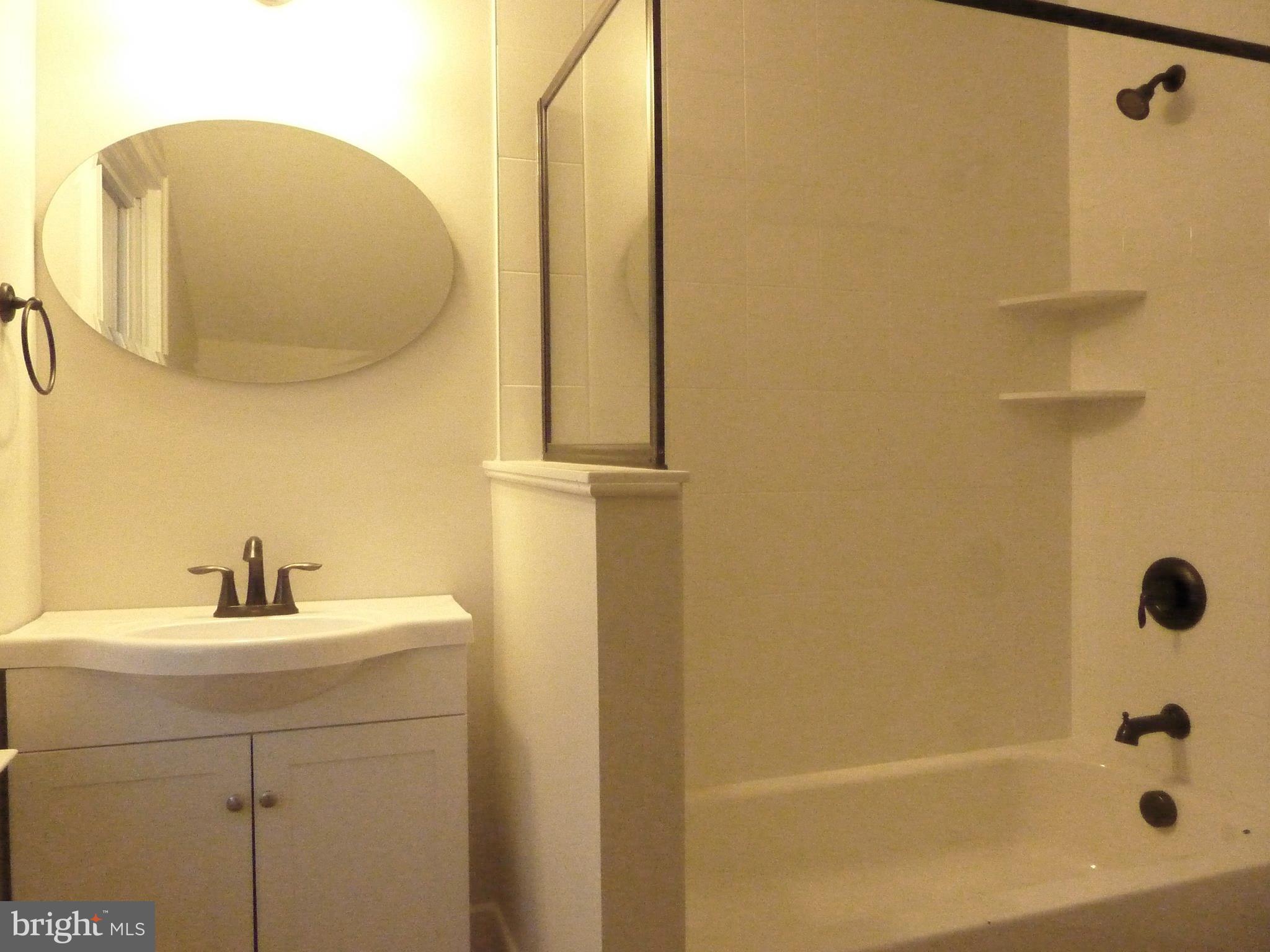 79 Jefferson Road Princeton, NJ 08540 - Photo 14 of 17 3rd Floor Private Bathroom