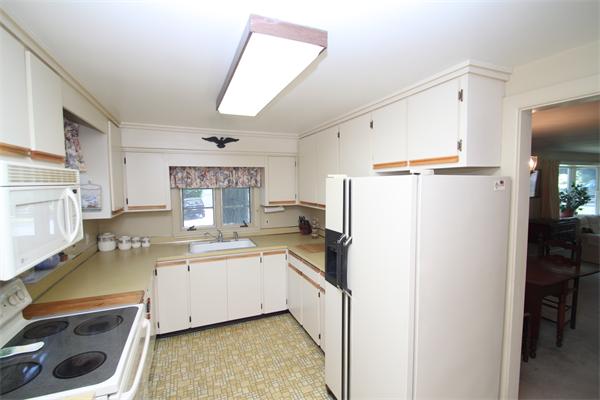20 Ridge Road Marblehead, MA 01945 - Photo 8 of 20 Gallery Image 8