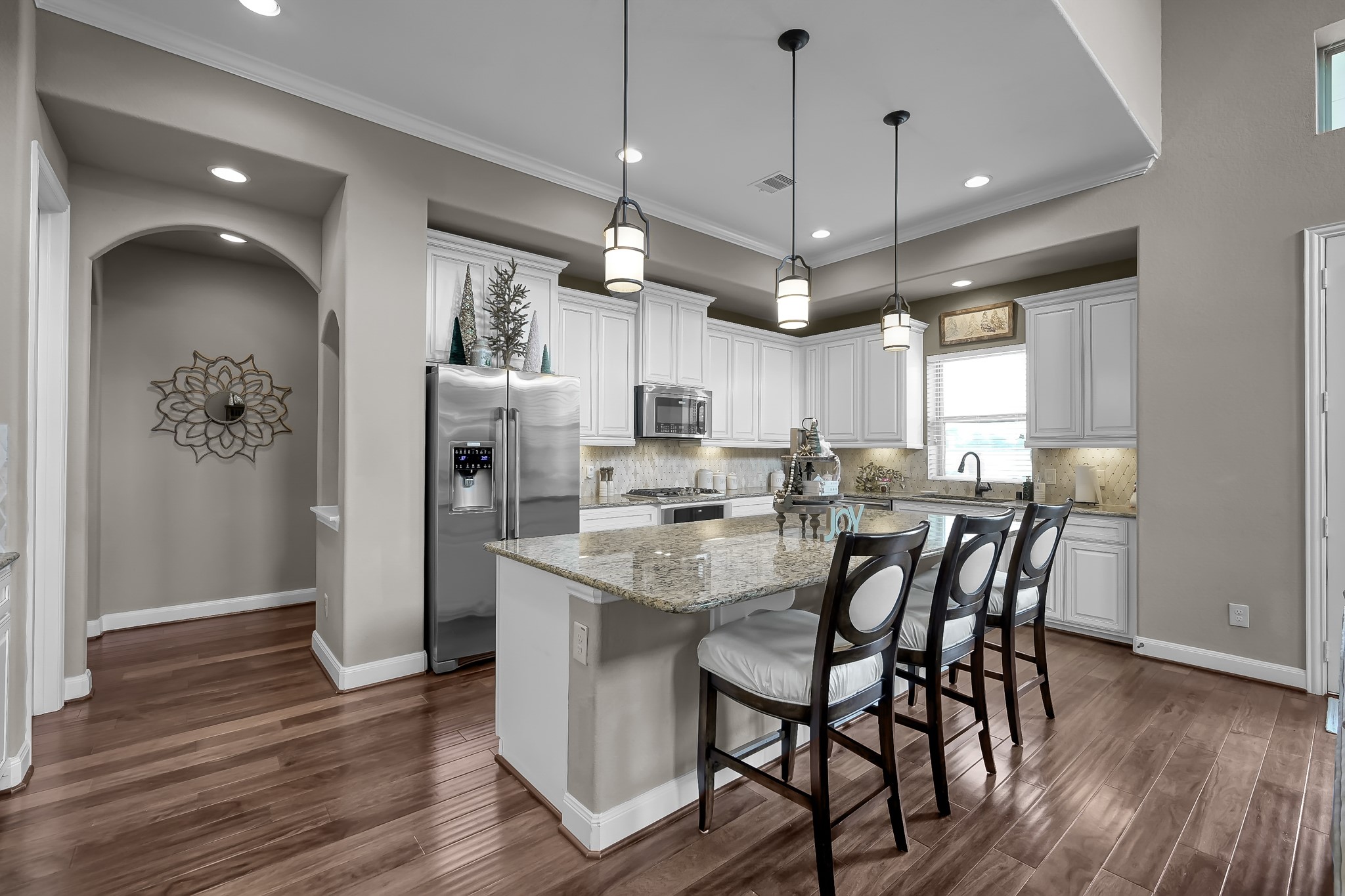 21926 Shamion Court Spring, TX 77379 - Photo 15 of 50 A huge island with a breakfast bar.