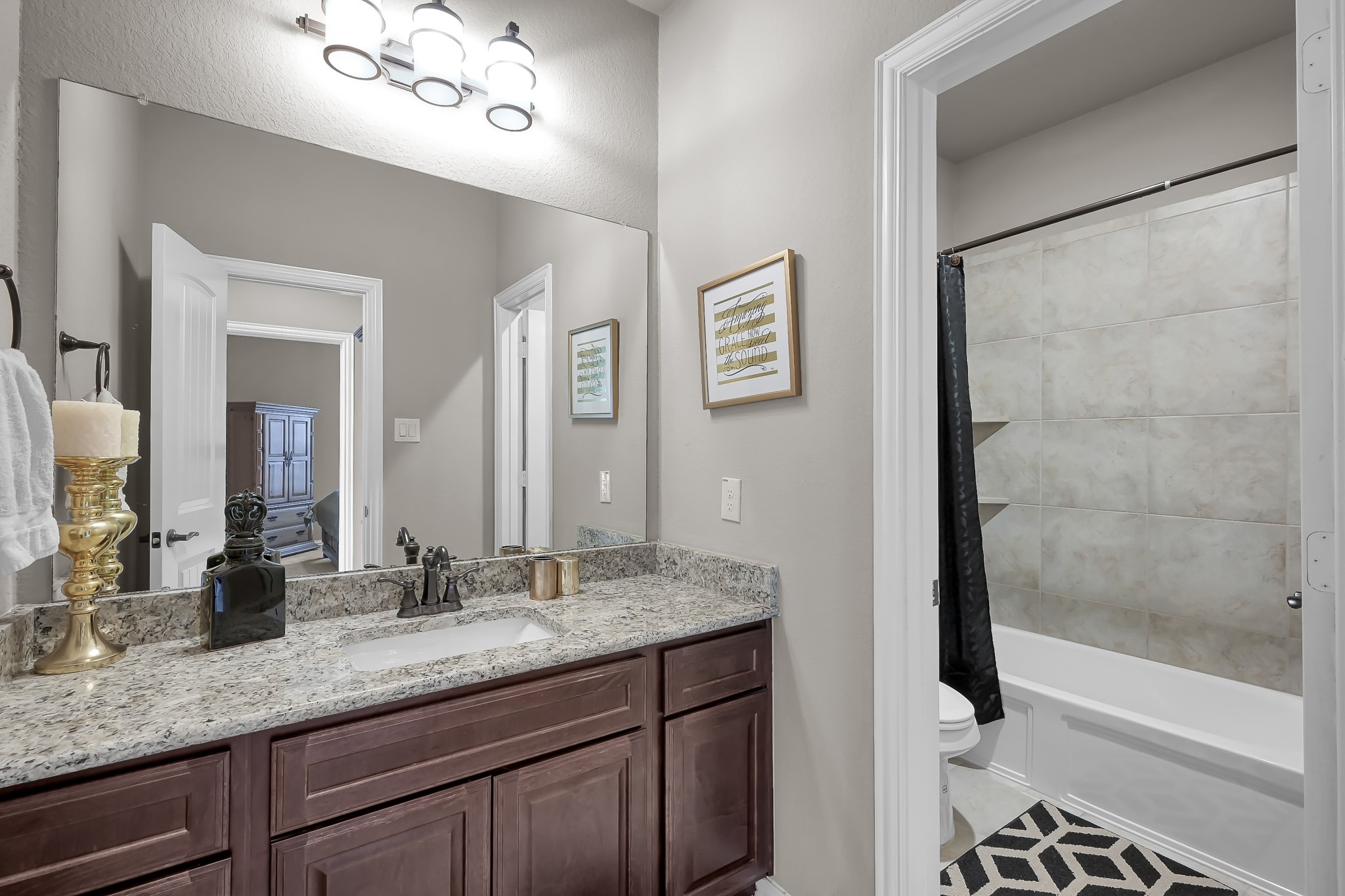 21926 Shamion Court Spring, TX 77379 - Photo 33 of 50 Guest bedroom full bath with granite countertops.