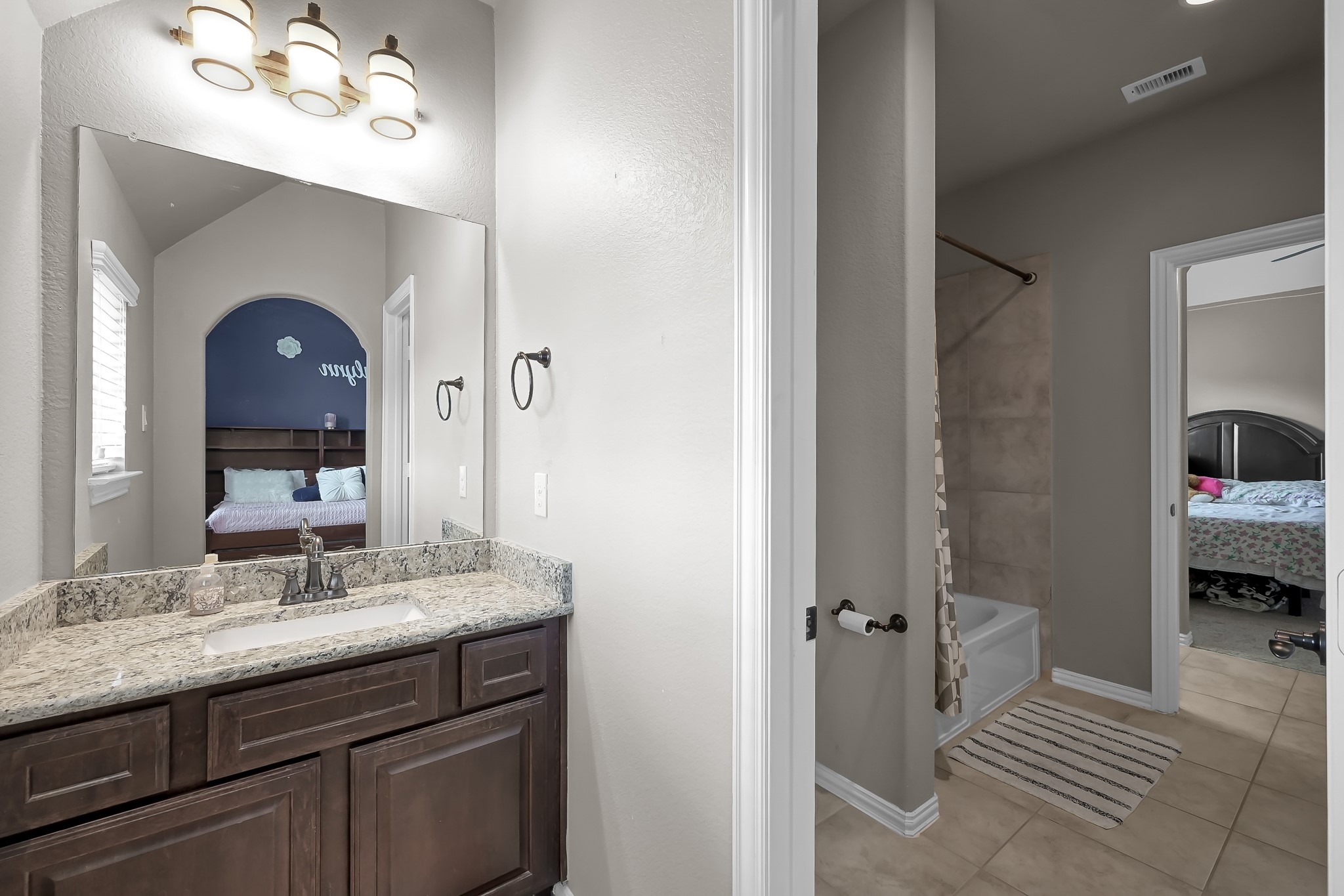 21926 Shamion Court Spring, TX 77379 - Photo 36 of 50 Jack and Jill bathroom shared with 2nd and 3rd bedrooms upstairs.