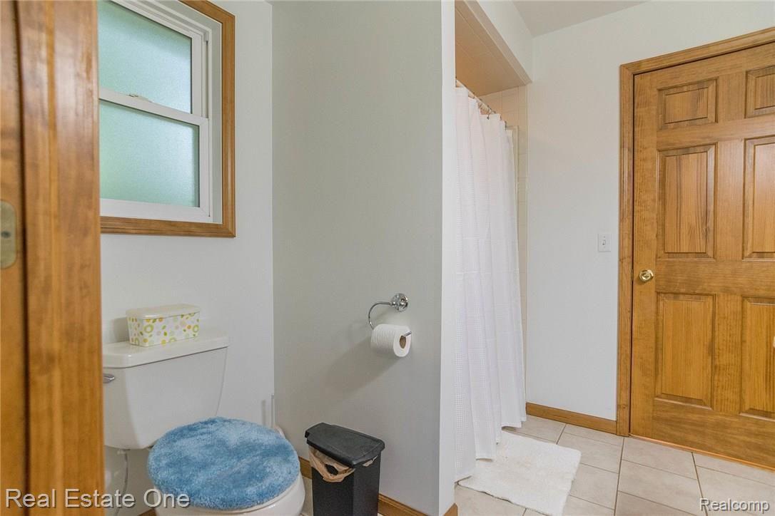 8900 North Dixboro Road South Lyon, MI 48178 - Photo 19 of 30 22_27.jpg