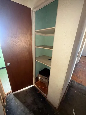 a view of utility room