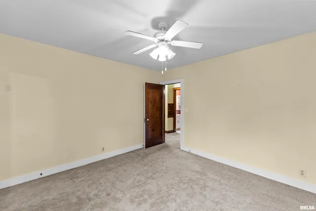 $250,000 | 2019 11th St Place, East Moline, IL 61244