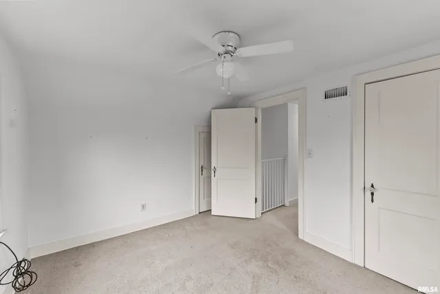 $250,000 | 2019 11th St Place, East Moline, IL 61244