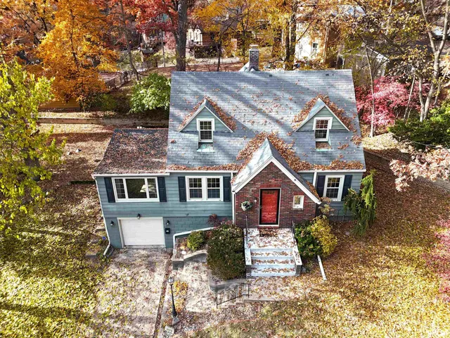 $250,000 | 2019 11th St Place, East Moline, IL 61244